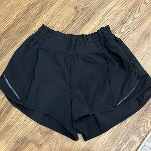 Lululemon size 8 reg black shorts